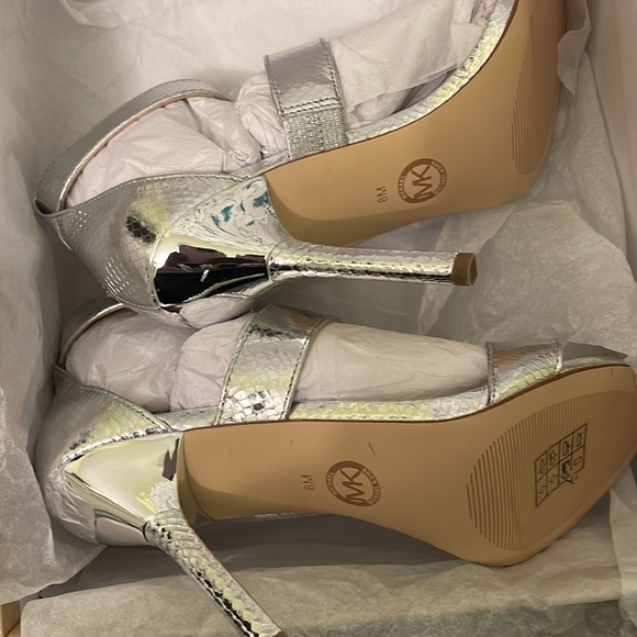 MICHAEL MICHAEL KORS
Amal Metallic Snake Embossed Leather Sandal - Picture 6 of 6